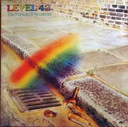 The Pursuit of Accidents von Level 42 – Album Cover