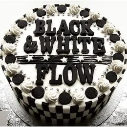 BLACK & WHITE von FLOW – Album Cover