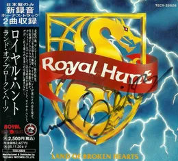 Land of Broken Hearts von Royal Hunt – Album Cover