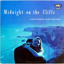 Midnight on the Cliffs von Les Baxter – Album Cover
