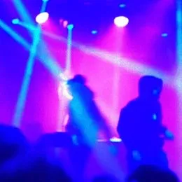 Move von defyer – Cover