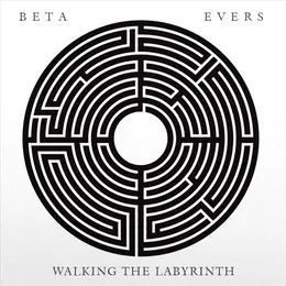 Walking the Labyrinth von Beta Evers – Cover