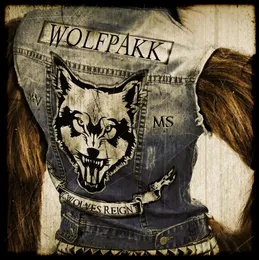 Wolves Reign von Wolfpakk – Album Cover