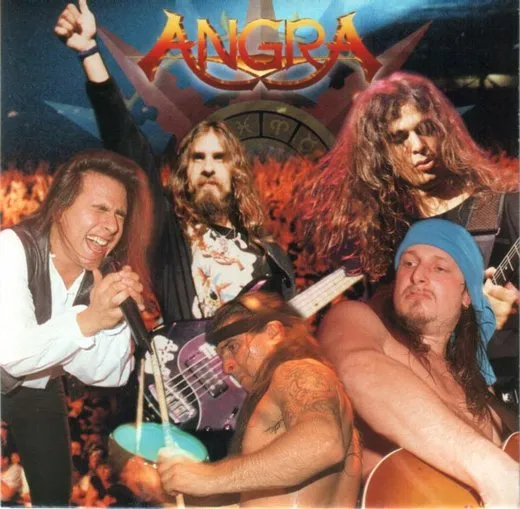 Holy Live von Angra – Album Cover
