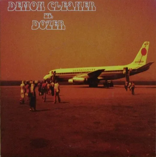 Domestic Dudes von Dozer – Album Cover