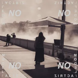 No von Model/Actriz – Cover