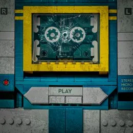 Shattered Glass von Futurewave – Album Cover