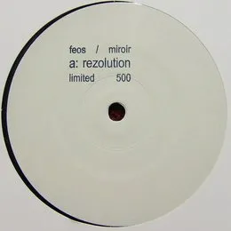 Rezolution / Tria von Pascal F.E.O.S. – Cover