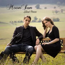 Silent Pieces von MoonSun – Album Cover